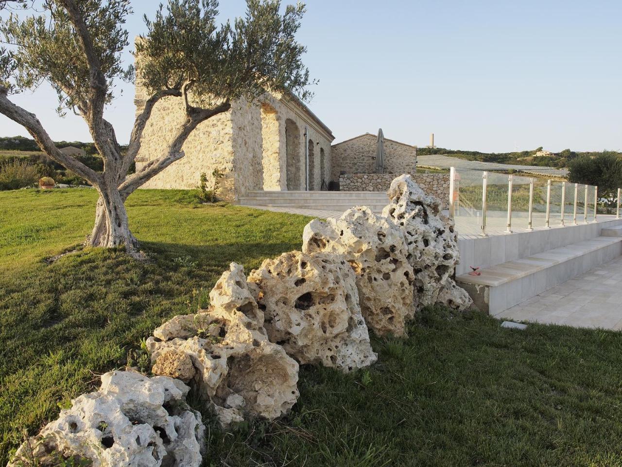 La Foresteria Di Golden Grapes Naro Kültér fotó